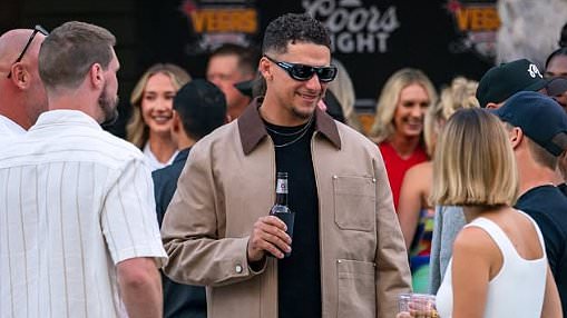 alert-–-patrick-mahomes-sips-a-beer-as-he-and-brittany-welcome-stars-to-his-las-vegas-charity-event