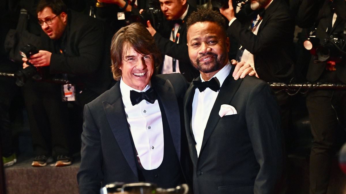 alert-–-tom-cruise-reunites-with-his-jerry-maguire-co-star-cuba-gooding-jr.-on-the-cannes-red-carpet