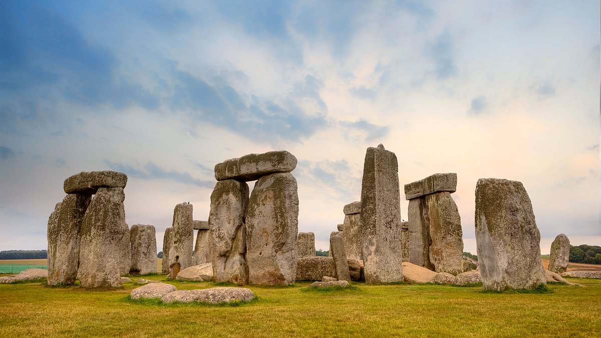 alert-–-now-woke-history-book-promoted-to-schools-claims-stonehenge-was-built-by-black-people…-while-waterloo-and-trafalgar-go-untaught