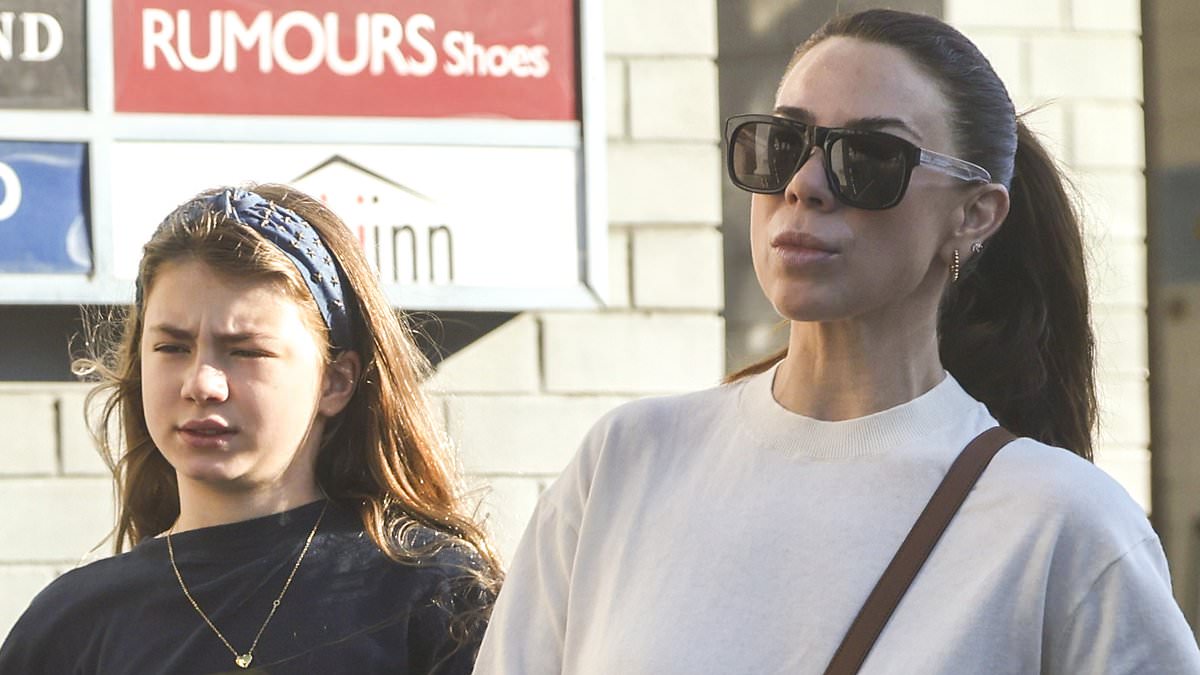 alert-–-kate-ritchie-looks-stylish-as-she-carries-a-$5,500-louis-vuitton-handbag-during-morning-coffee-outing-with-her-daughter-mae