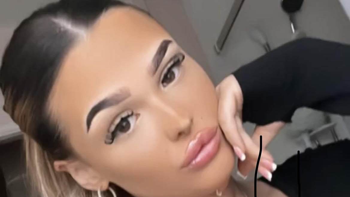alert-–-another-teen-young-british-‘drugs-mule’-is-caught:-ex-air-stewardess,-21,-faces-decades-in-sri-lanka-hellhole-after-being-caught-with-‘1.15m-of-cannabis-in-her-luggage’-from-thailand