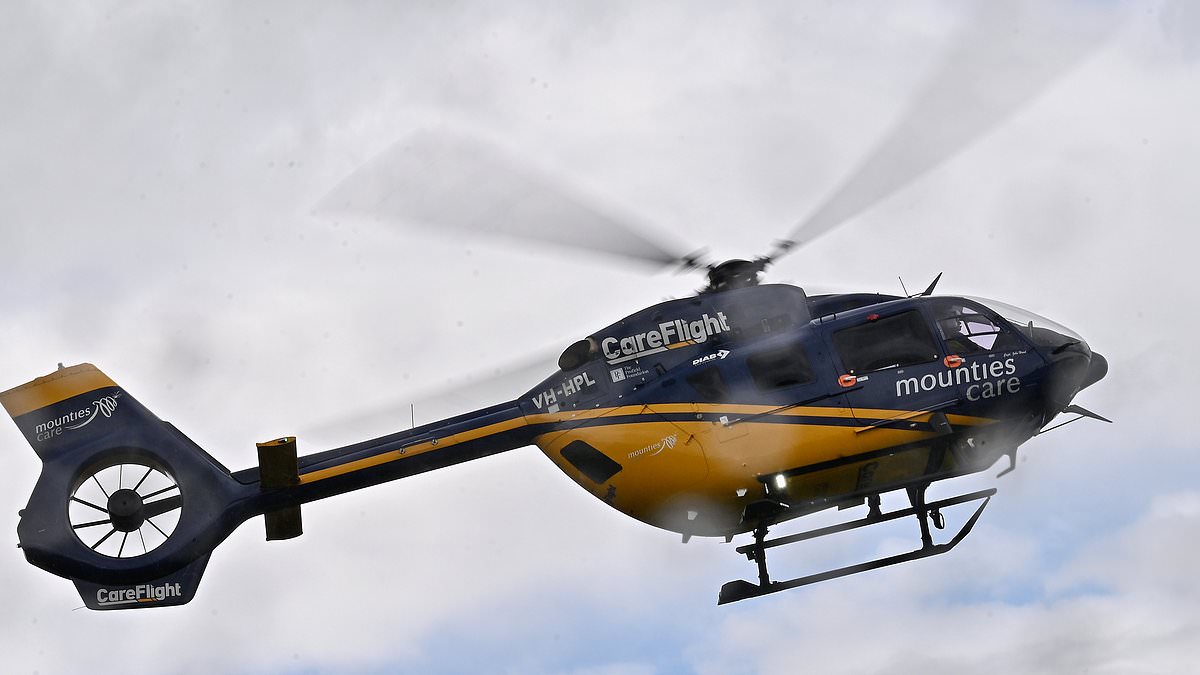 alert-–-ettalong,-nsw-central-coast:-horror-as-kite-surfer-is-blown-into-power-lines-by-a-sudden-wind-gust-before-plunging-onto-road