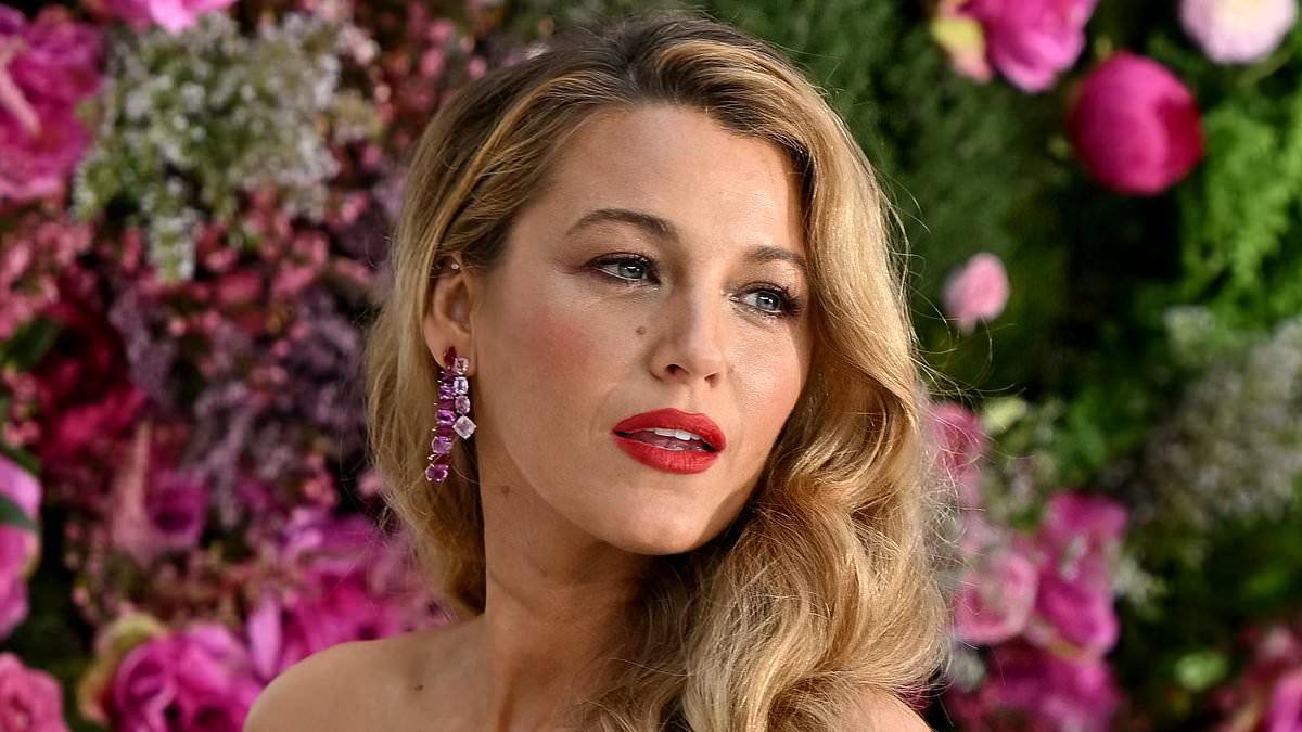 alert-–-inside-story-of-blake-lively’s-disastrous-attempt-to-copy-gwyneth-paltrow:-staff-blow-whistle-on-drugs,-affairs-and-a-bed-in-the-office