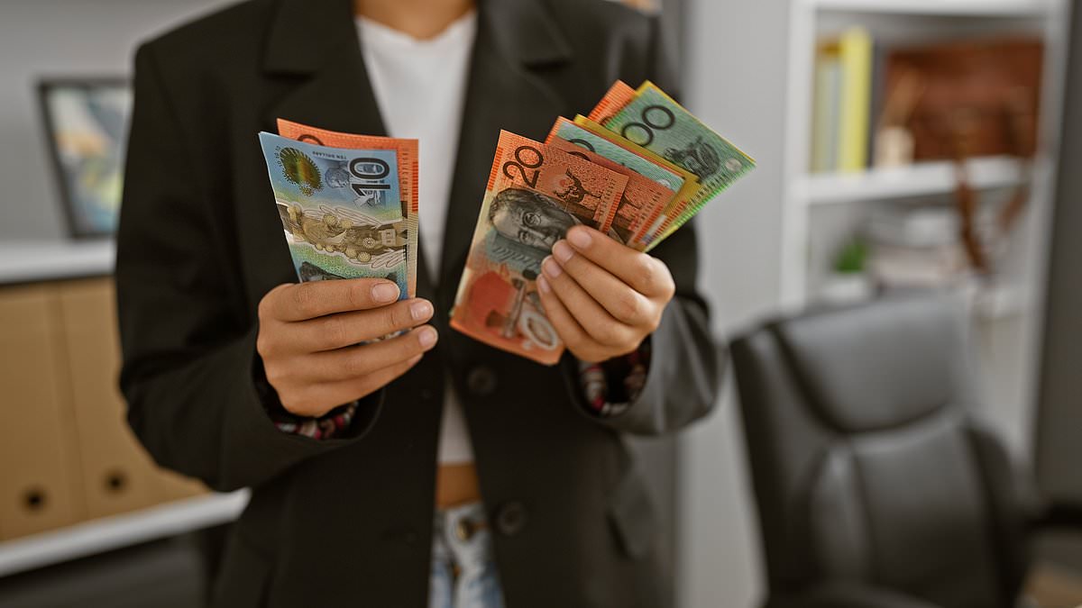 alert-–-reserve-bank-slashes-interest-rates-in-major-cost-of-living-relief-for-homeowners:-how-much-aussies-will-save-on-their-mortgage