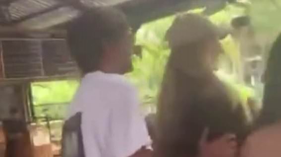 alert-–-zara-mcdermott-and-louis-tomlinson-look-smitten-as-they’re-seen-on-romantic-holiday-in-costa-rica