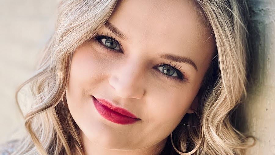 alert-–-glamorous-teacher-who’s-also-baptist-church-leader-avoids-jail-over-sexual-assault-of-boy-aged-just-15