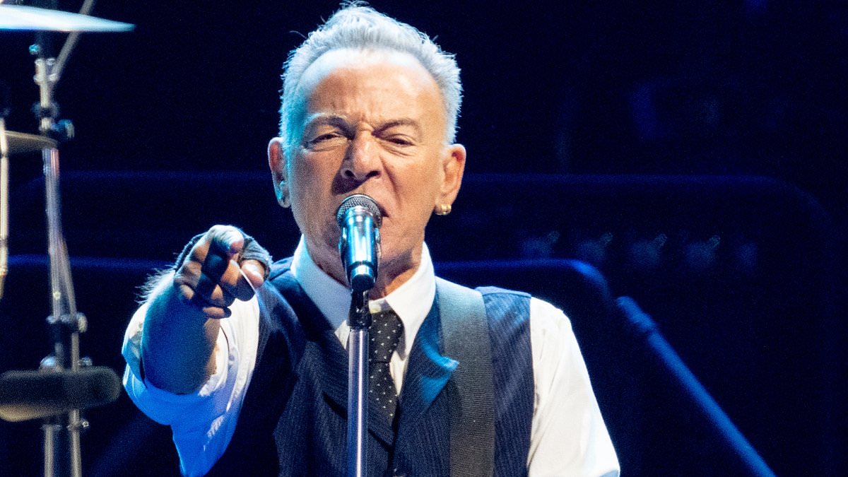 alert-–-bruce-springsteen’s-feud-with-trump-takes-a-new-twist-as-president’s-shocking-fake-video-goes-viral