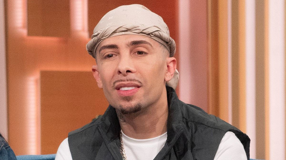 alert-–-n-dubz-star-dappy-hits-back-as-fans-say-he-‘looks-like-jafar-from-aladdin’-after-ditching-trademark-look