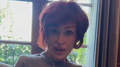 alert-–-sharon-osbourne,-72,-continues-to spark-concern-with-her-latest-painfully-thin-appearance-on-social-media-after-admitting-ozempic-won’t-let-her-gain-weight