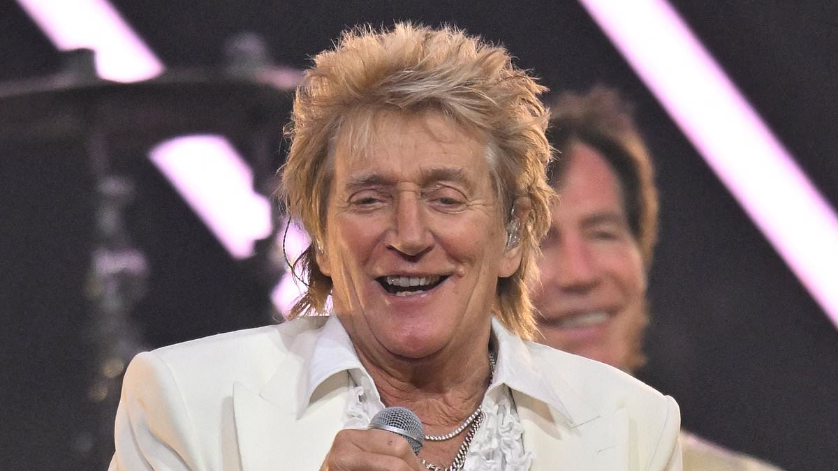 alert-–-revealed:-rod-stewart’s-f-bomb-reaction-to-his-children’s-unexpected-gesture-at-2025-american-music-awards