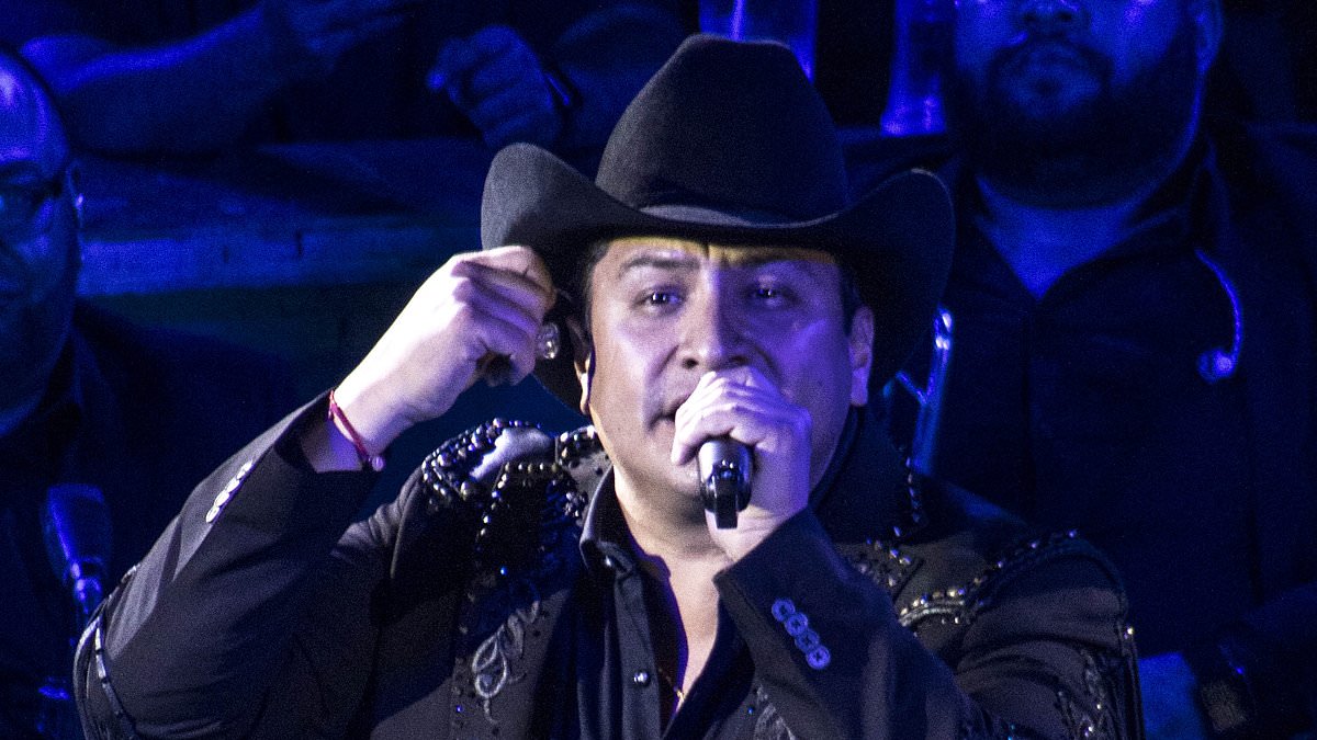 alert-–-mind-bending-twist-after-singer-julion-alvarez-canceled-texas-concert-when-trump-admin-revoked-travel-visa
