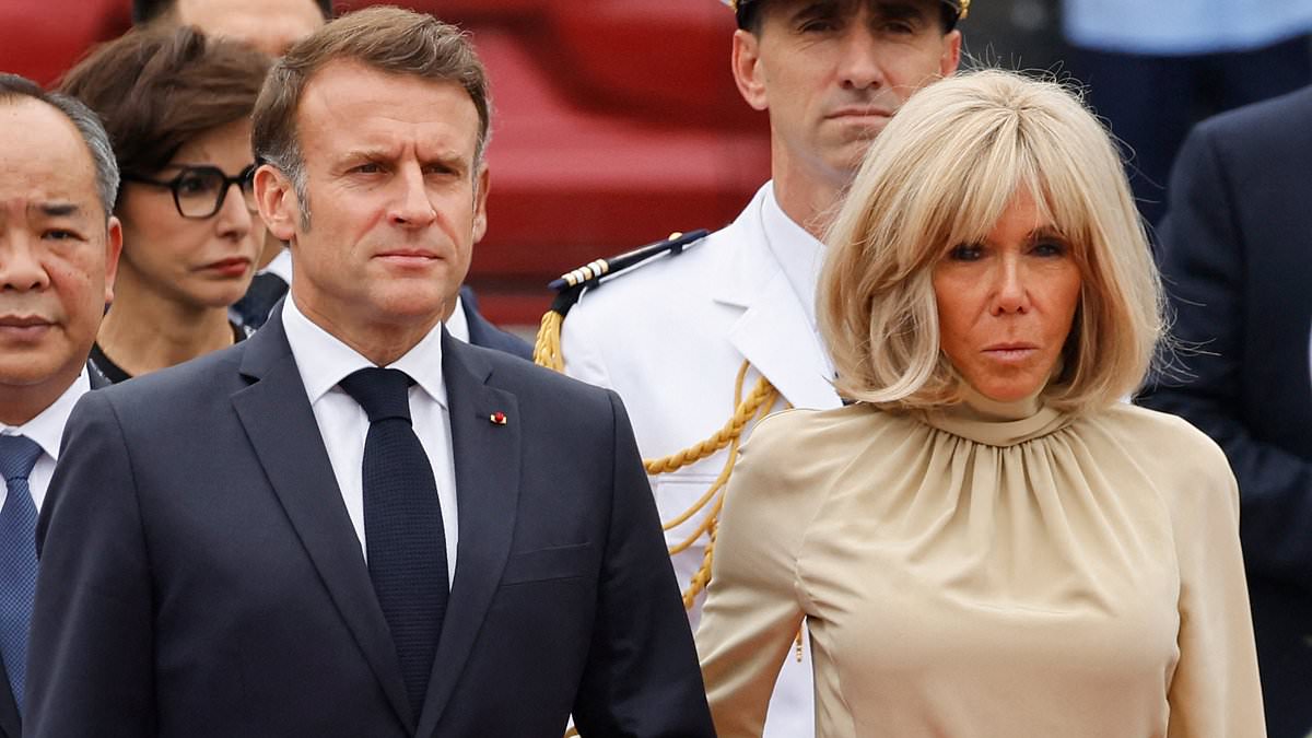 alert-–-kennedy-exposes-the-kink-in-brigitte-and-emmanuel-macron’s-‘squabble’…-and-the-disturbing-classroom-cuckolding-behind-it-all