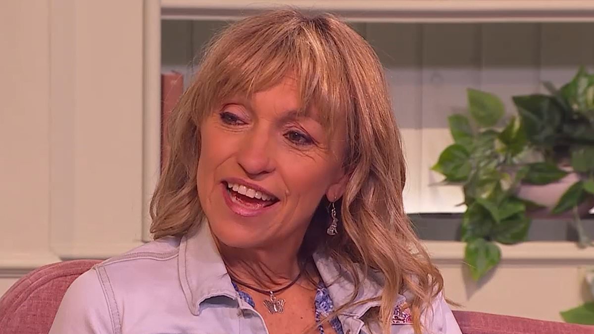 alert-–-michaela-strachan-opens-up-about-‘extremely-brutal’-double-mastectomy-surgery-after-breast-cancer-diagnosis