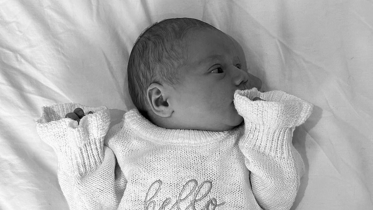 alert-–-arabella-chi-gives-birth-to-a-baby-girl!-love-island-star-shares-adorable-photo-of-newborn-as-she-welcomes-first-child-with-boyfriend-billy-henty
