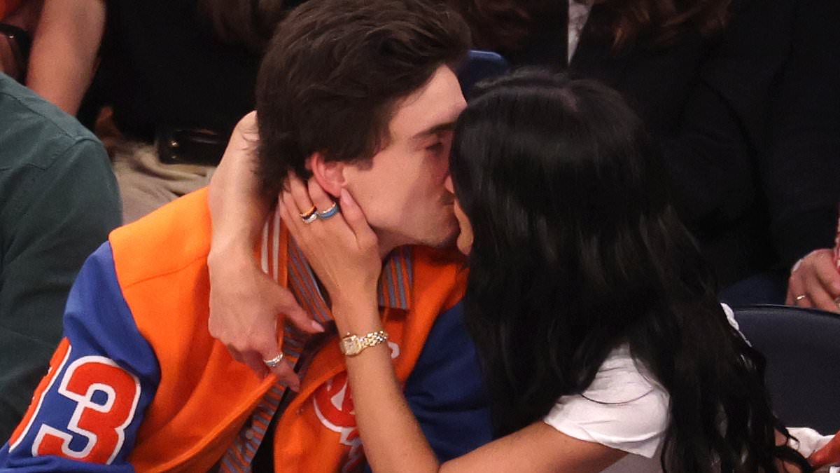 alert-–-kylie-jenner-and-timothee-chalamet’s-x-rated-chat-is-leaked-after-‘get-a-room’-courtside-canoodling