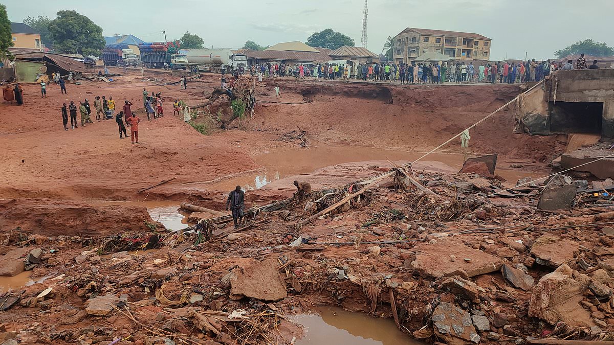alert-–-more-than-150-are-dead-and-3,000-made-homeless-as-rainfall-unleashes-massive-flooding-in-nigeria