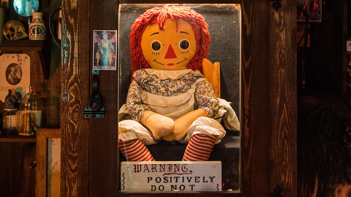 alert-–-paranormal-experts-defend-taking-‘evil’-doll-annabelle-on-tour-and-reveal-new-strange-encounters