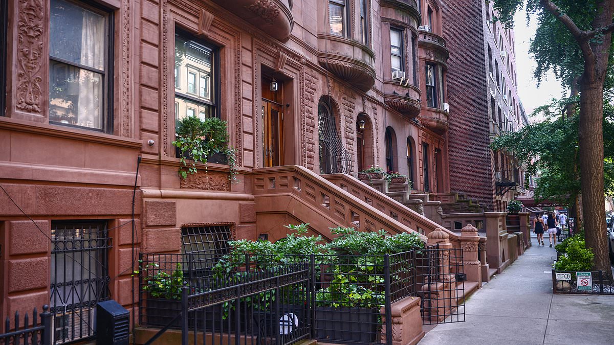 alert-–-the-wealthy-manhattan-enclave-where-residents-are-‘spying’-on-nannies-and-‘snitching’-on-their-bad-behavior
