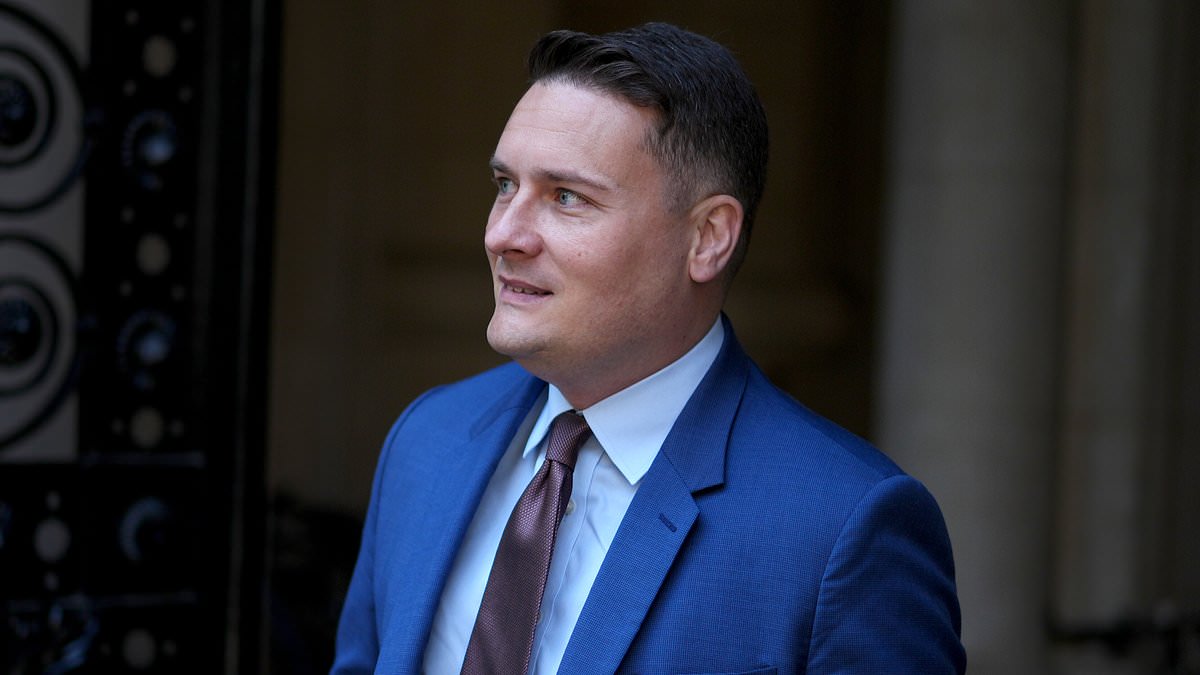 alert-–-wes-streeting-urged-to-ditch-‘absurd’-bid-to-electrify-all-uk-ambulances-within-15-years