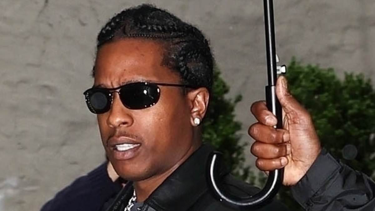 alert-–-rihanna’s-boyfriend-a$ap-rocky-rushes-to-pregnant-star’s-side-after-devastating-family-tragedy