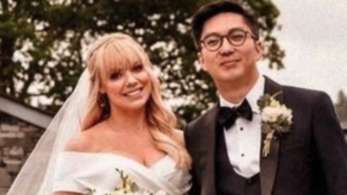 alert-–-pregnant-liz-mcclarnon,-44,-reveals-how-she-and-her-doctor-husband-went-through-miscarriages-and-multiple-ivf-rounds-after-trying-to-conceive-months-into-their-whirlwind-relationship