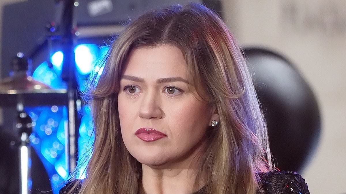 alert-–-‘tormented’-kelly-clarkson-has-a-meltdown-on-set-over-the-real-reason-she-fears-quitting-her-show