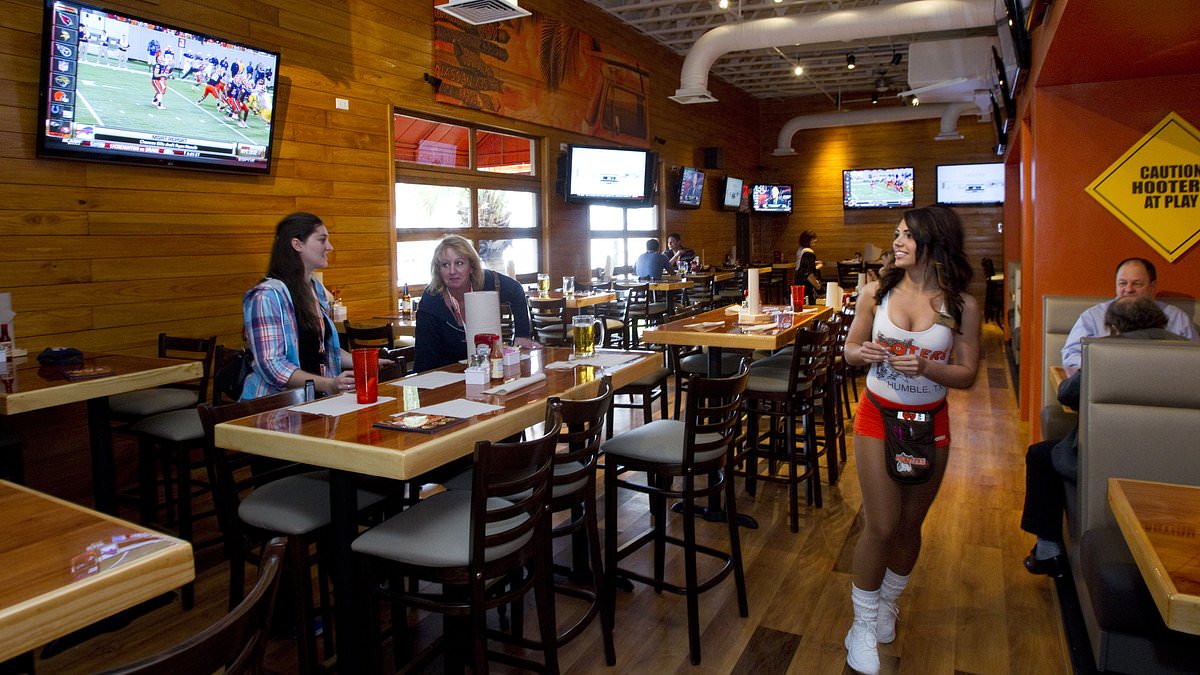 alert-–-hooters-restaurants-slashed-by-a-quarter-as-dozens-more-locations-axed