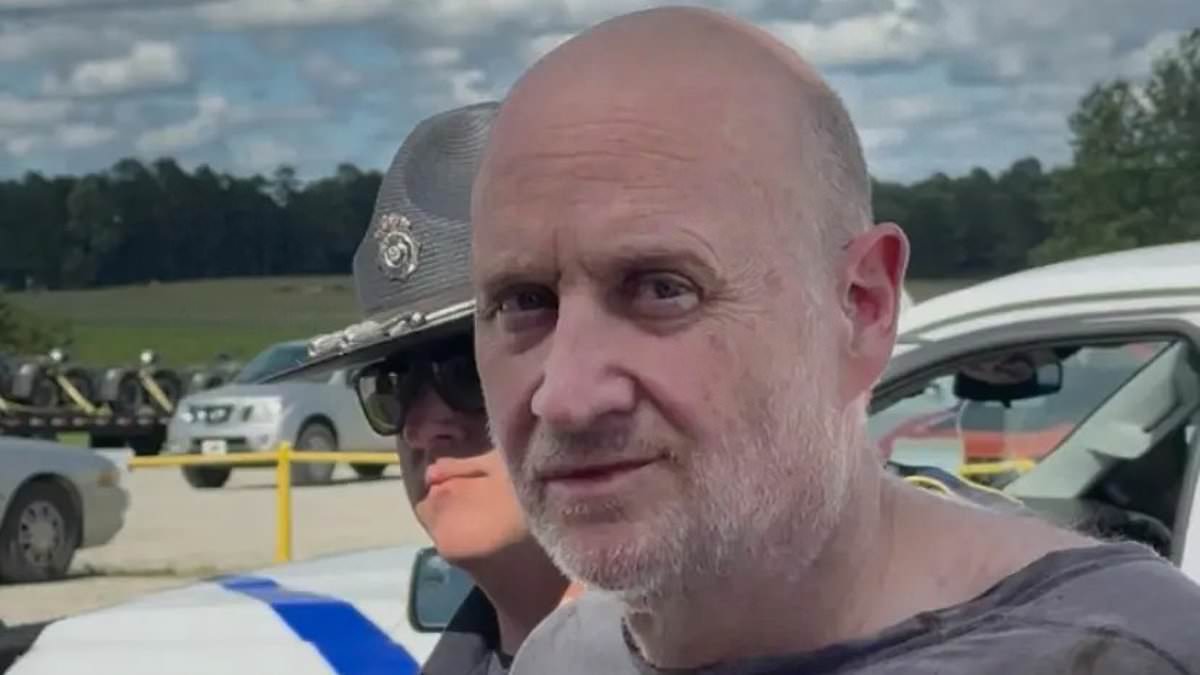 alert-–-‘devil-in-the-ozarks’-captured-by-police-after-murderous-police-chief-escaped-jail-using-a-disguise