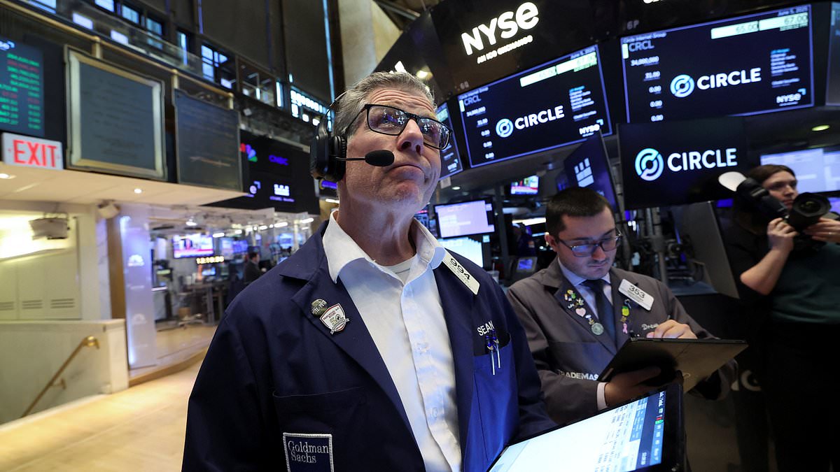 alert-–-stunning-inflation-report-shows-first-tariff-effects-and-sends-wall-street-on-a-wild-ride