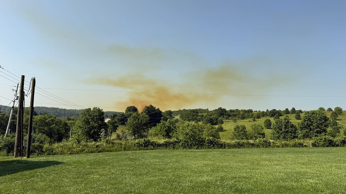 alert-–-panic-in-ohio-as-huge-nitric-acid-spill-grounds-flights,-sparks-mass-evacuations-and-creates-ominous-dust-cloud