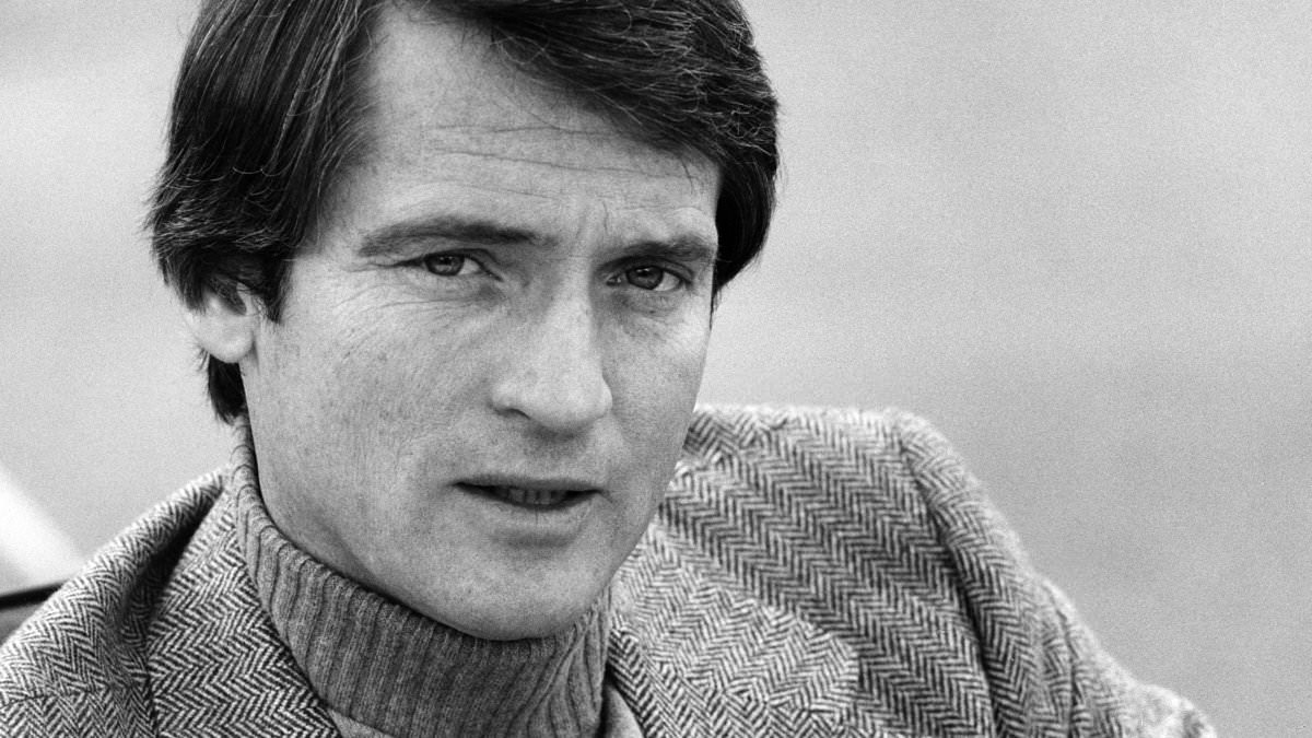 alert-–-soap-actor-chris-robinson-dies-at-86:-star-best-known-for-roles-in-general-hospital-and-the-bold-and-the-beautiful-passes-away-at-arizona-home