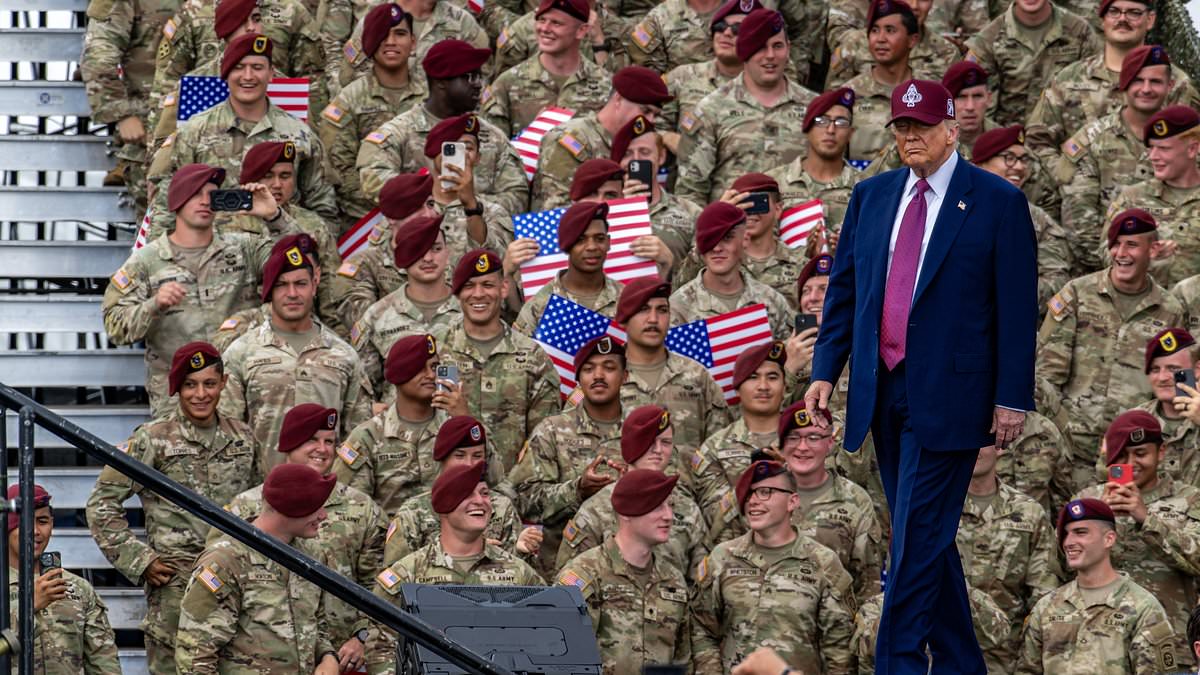 alert-–-troops-at-trump’s-army-speech-were-vetted-for-their-looks:-‘no-fat-soldiers