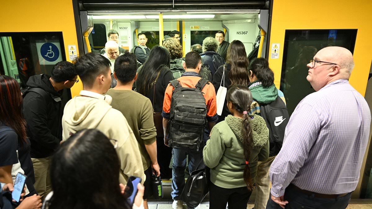alert-–-immigration-explodes-in-australia-–-despite-anthony-albanese-promising-that-it-would-drop-before-the-election