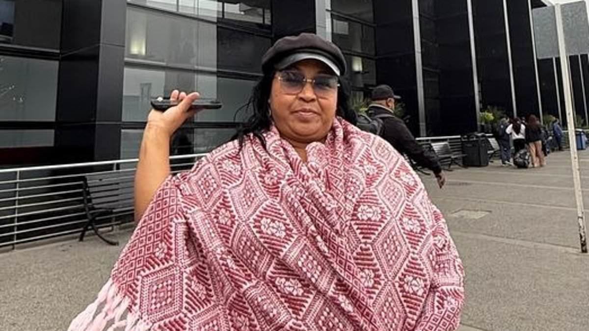 alert-–-la-grandmother-takes-drastic-action-over-fears-trump-would-deport-her-to-mexico