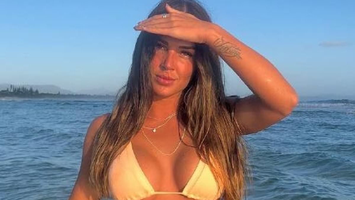 alert-–-the-beautiful-faces-(and-bodies)-behind-sydney’s-dial-a-dealer-scourge:-they-look-like-typical-bondi-bikini-girls…-but-if-you-have-their-digits-saved-you-could-be-in-real-trouble