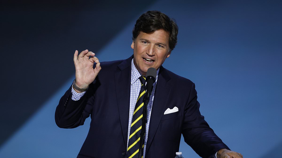 alert-–-tucker-carlson-warns-that-fox-news-‘liars’-influencing-trump-could-end-his-presidency-over-nuclear-war