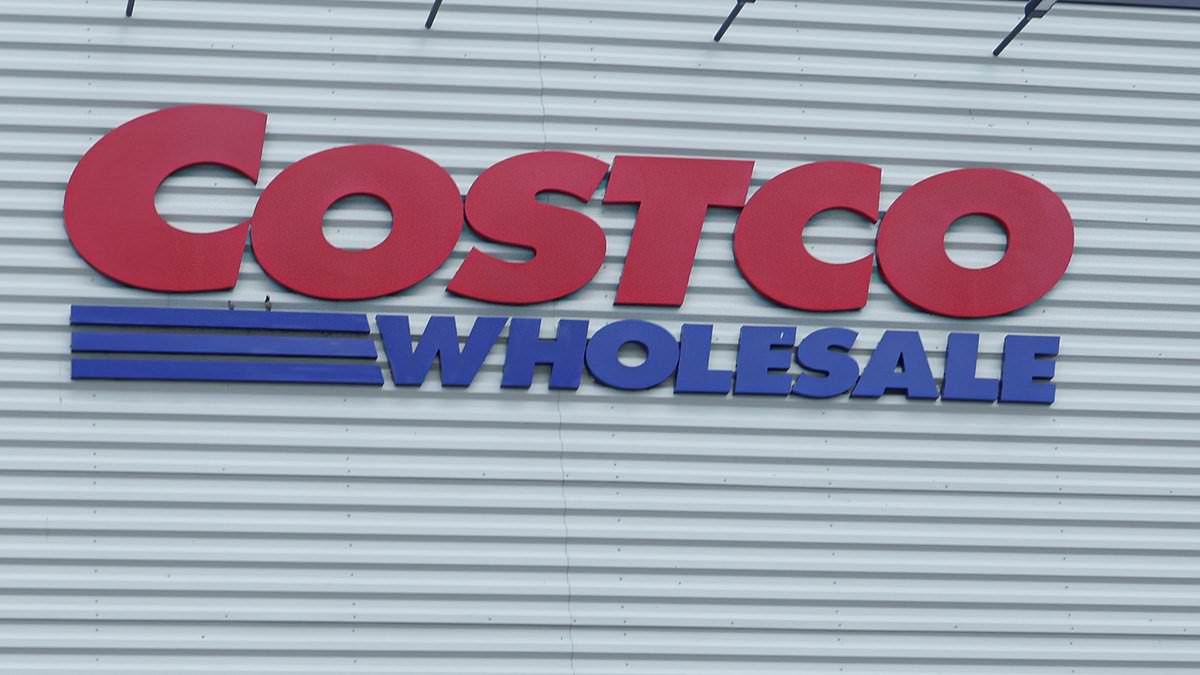 alert-–-costco-is-giving-its-members-$10-for-free…-but-there’s-a-catch