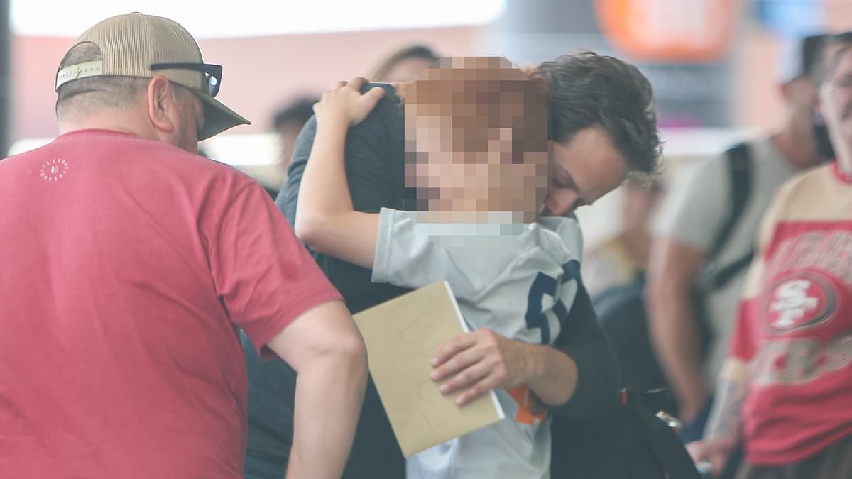 alert-–-scott-wolf-breaks-cover-for-emotional-father’s-day-reunion-with-son-amid-shock-divorce-from-wife-kelley