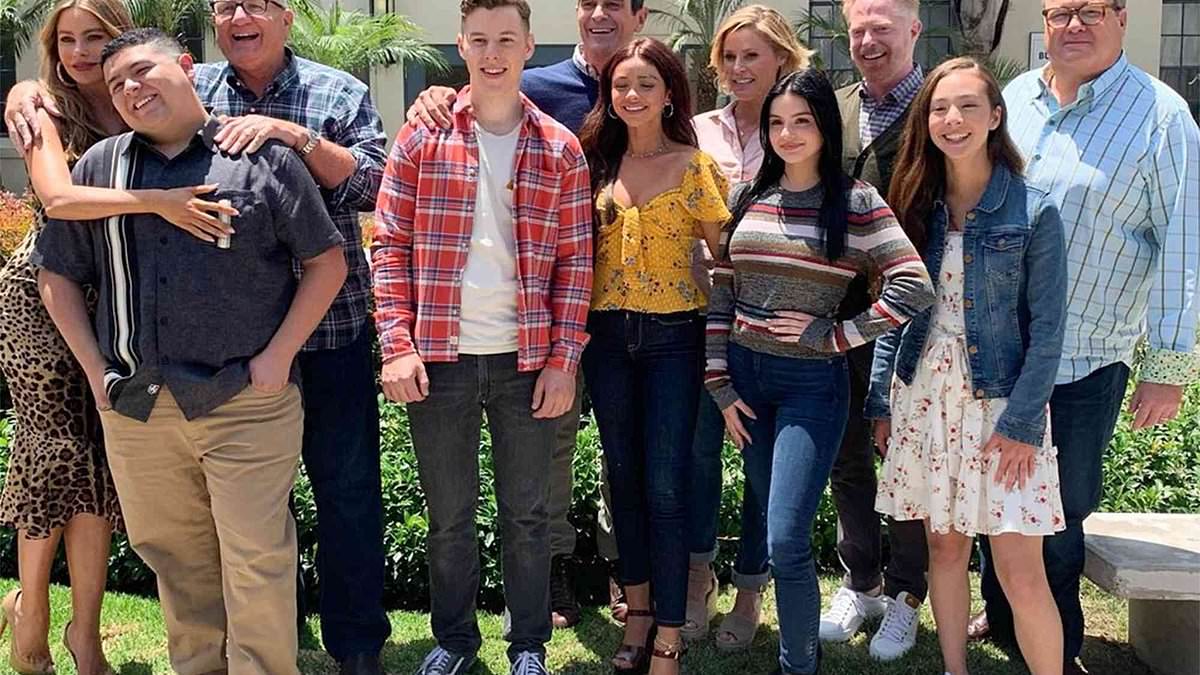 alert-–-modern-family-star-aubrey-anderson-emmons,-18,-comes-out-as-bisexual-five-years-after-end-of-iconic-sitcom