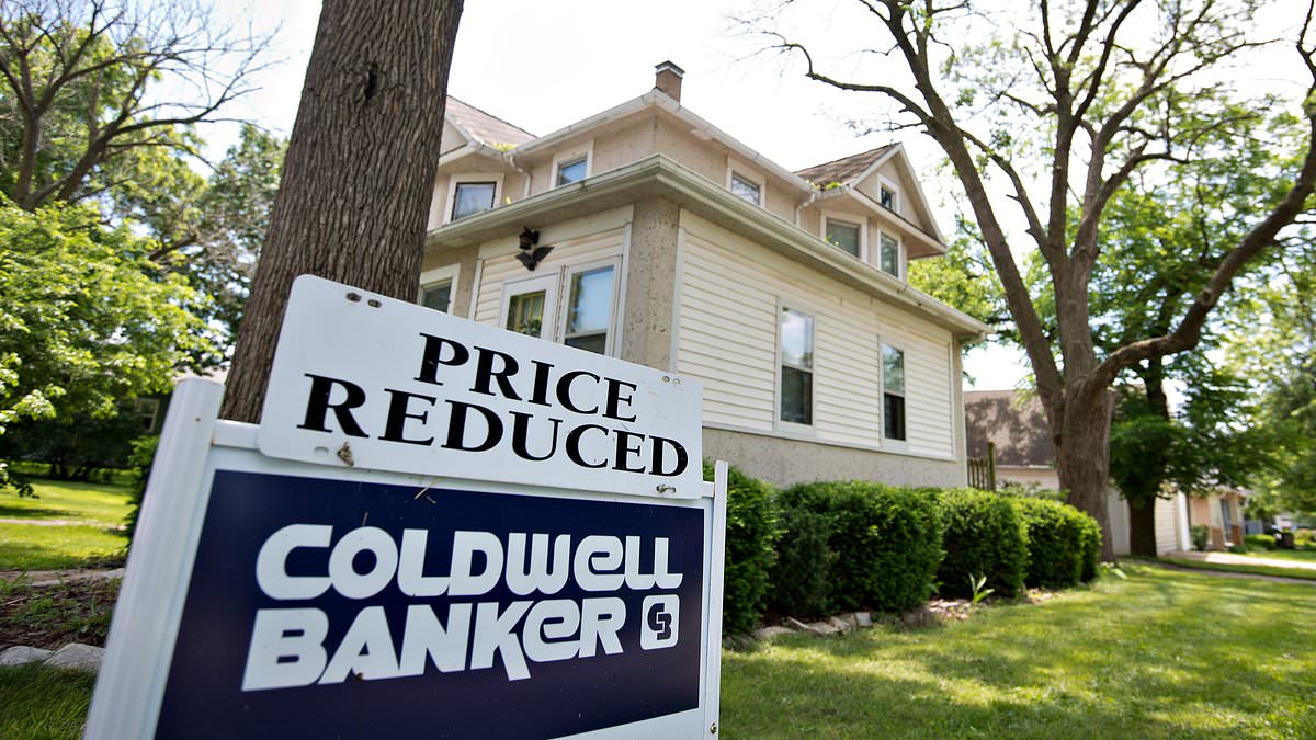 alert-–-housing-market-sees-major-power-shift-which-will-send-prices-into-freefall…-and-unlikely-state-is-set-to-get-hammered