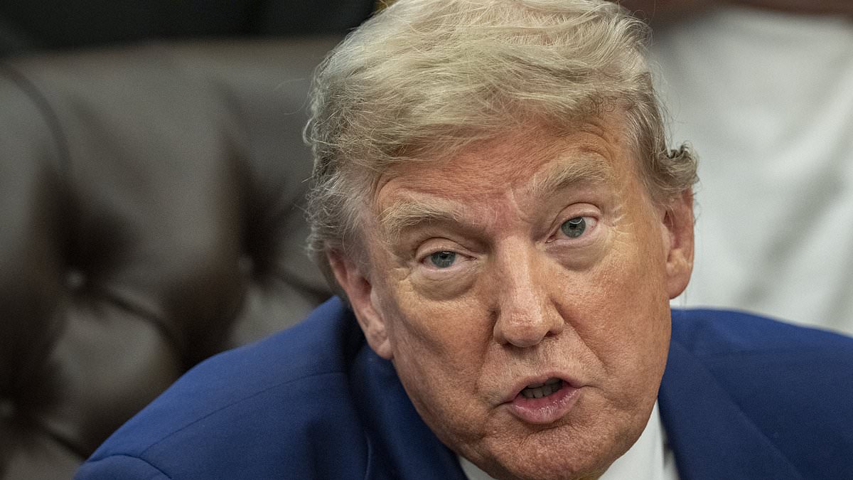 alert-–-trump-declares-‘maga-hates-fox-news’-after-bad-border-poll…but-he-still-likes-the-anchors