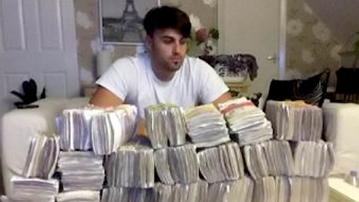 alert-–-jailed-albanian-heroin-dealer-who-kept-photo-of-himself-posing-with-250,000-in-cash-is-allowed-to-stay-in-the-uk
