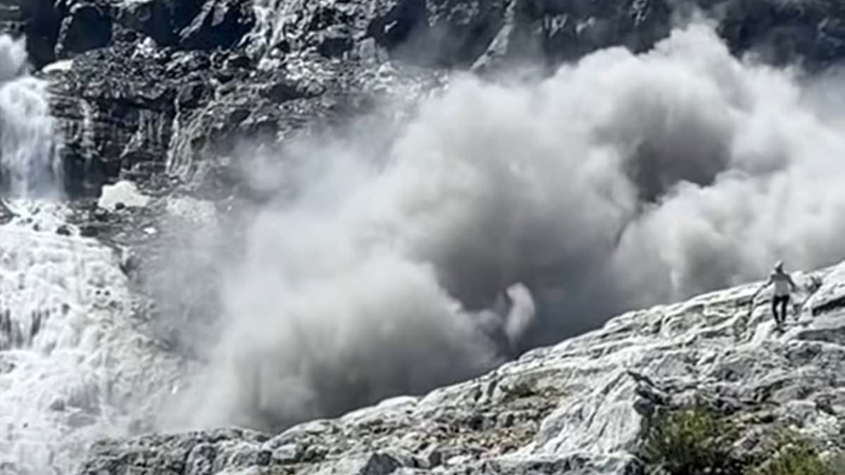 alert-–-multiple-hikers-feared-dead-as-rockslide-pummels-canada’s-banff-national-park