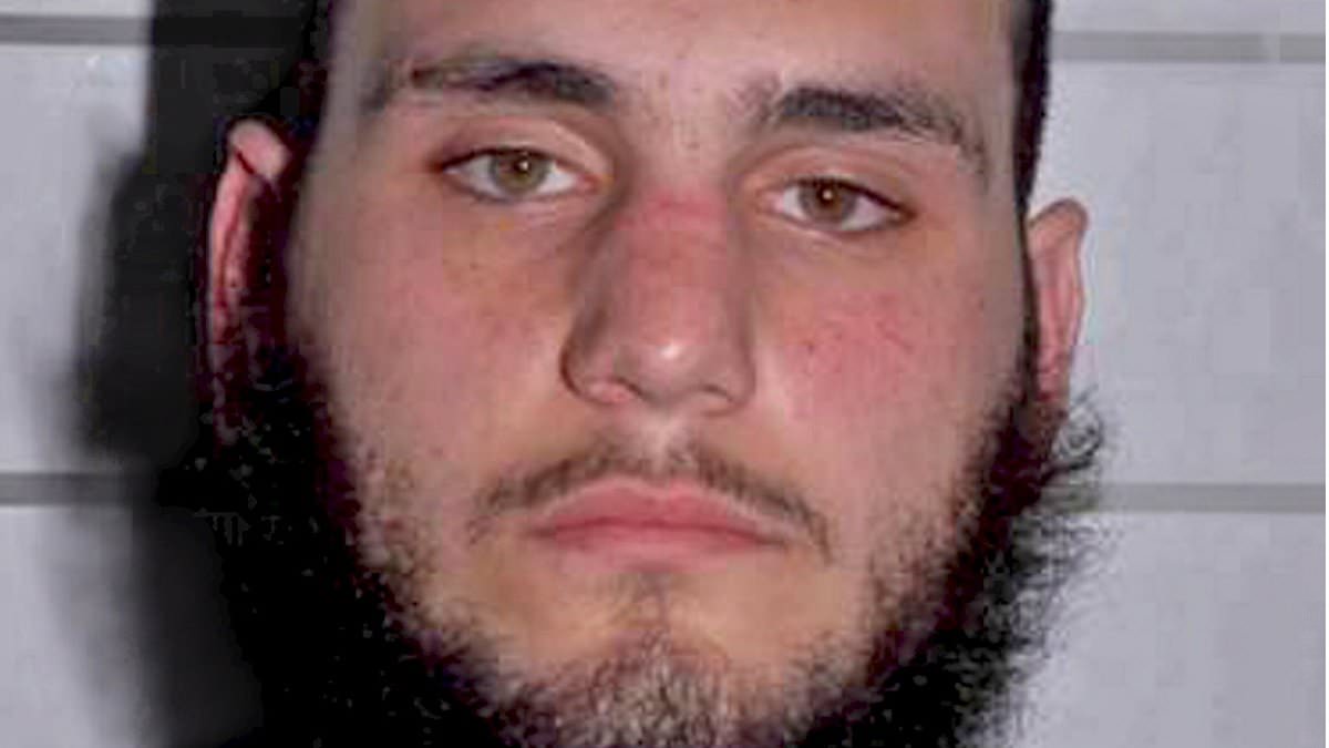 alert-–-toff-terrorist-could-be-let-out-from-prison:-parole-board-is-considering-release-of-ex-public-schoolboy-who-plotted-suicide-bombing-on-shopping-centre