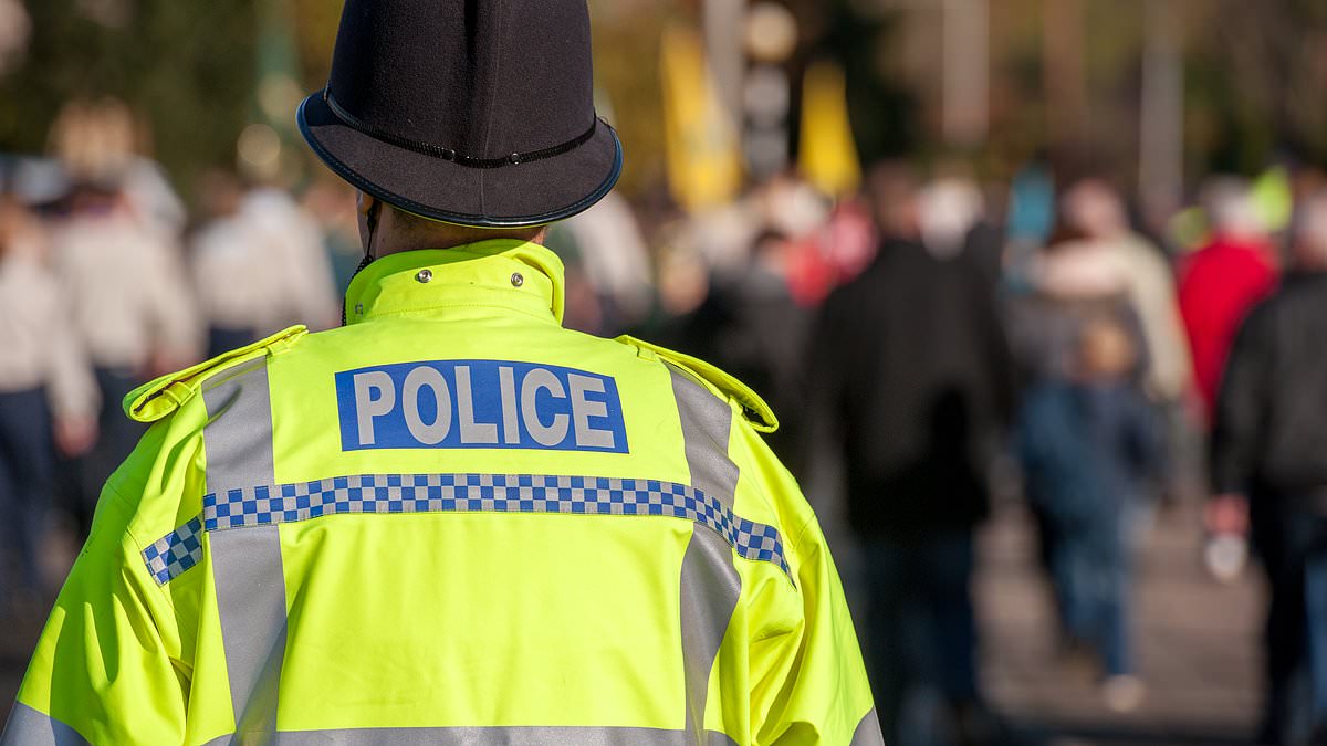 alert-–-tributes-paid-to-police-officer-after-his-‘unexplained’-death-while-on-duty-–-as- ‘devastated’-colleagues-tell-of-sadness