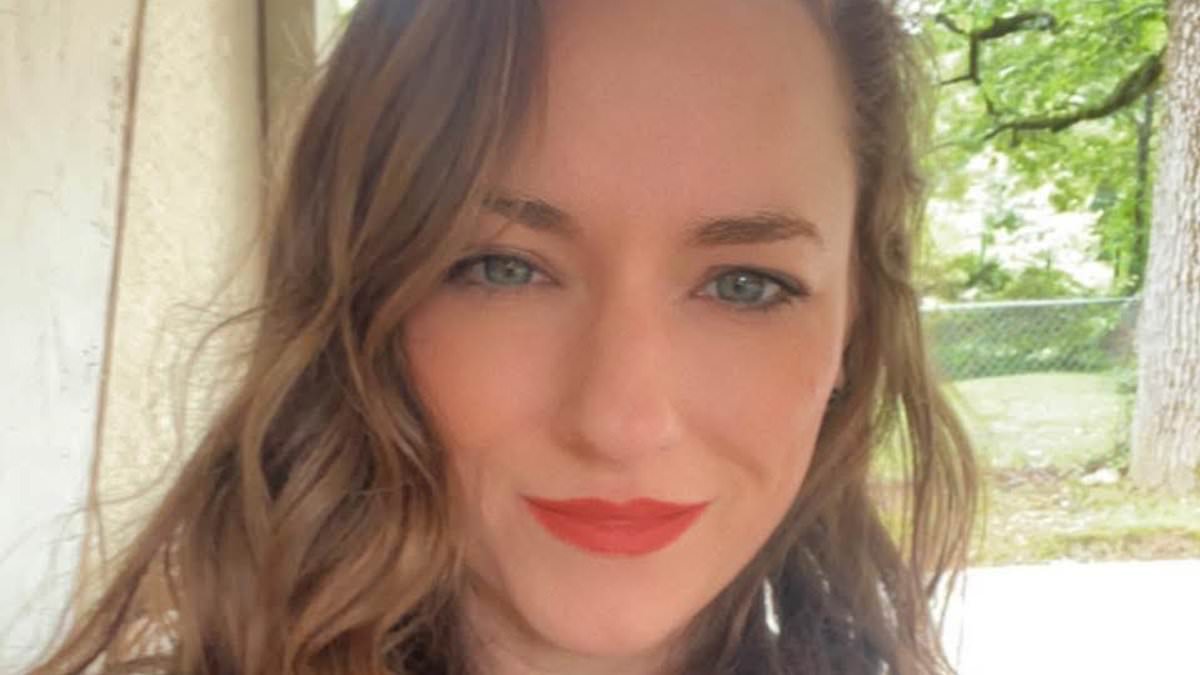 alert-–-woman,-35,-missing-for-a-year-mysteriously-reappears-at-gas-station-–-and-she’s-arrested-just-minutes-later