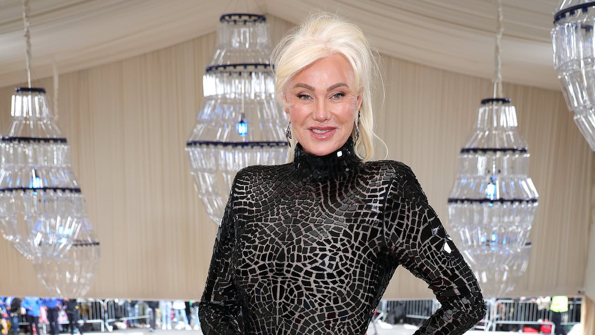 alert-–-how-deborra-lee-furness-really-feels-about-dating-after-messy-hugh-jackman-split