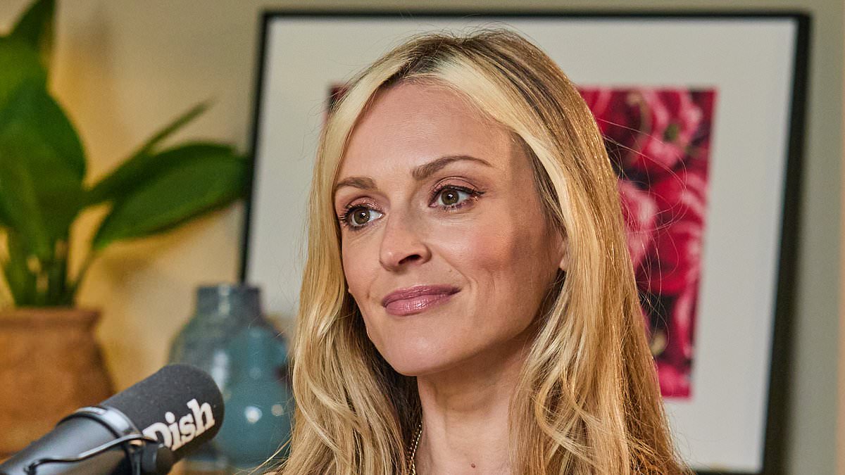 alert-–-fearne-cotton’s-catty-response-to-pregnant-sophie-habboo-and-jamie-laing-revealed-after-they-broke-rules-in-buckingham-palace