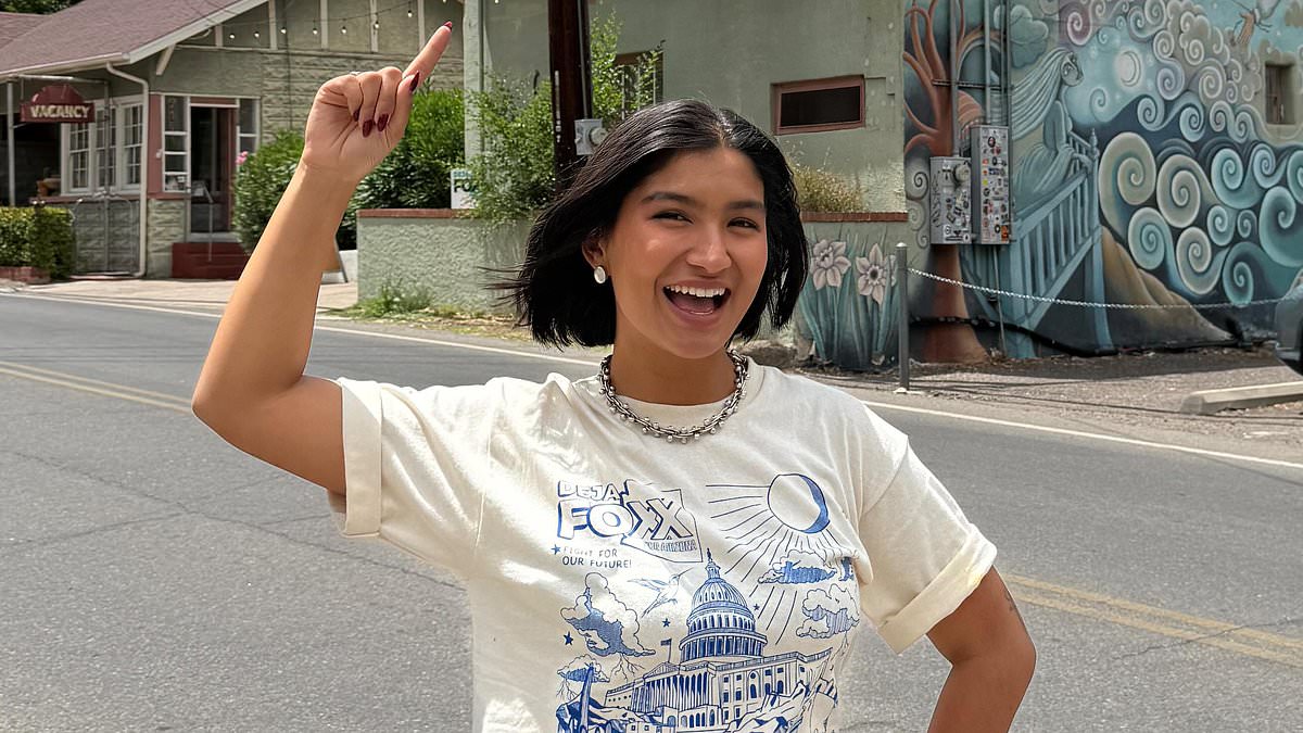 alert-–-fresh-faced-internet-star-deja-foxx-is-dubbed-‘the-next-aoc’-who-wants-to-revolutionize-the-dems