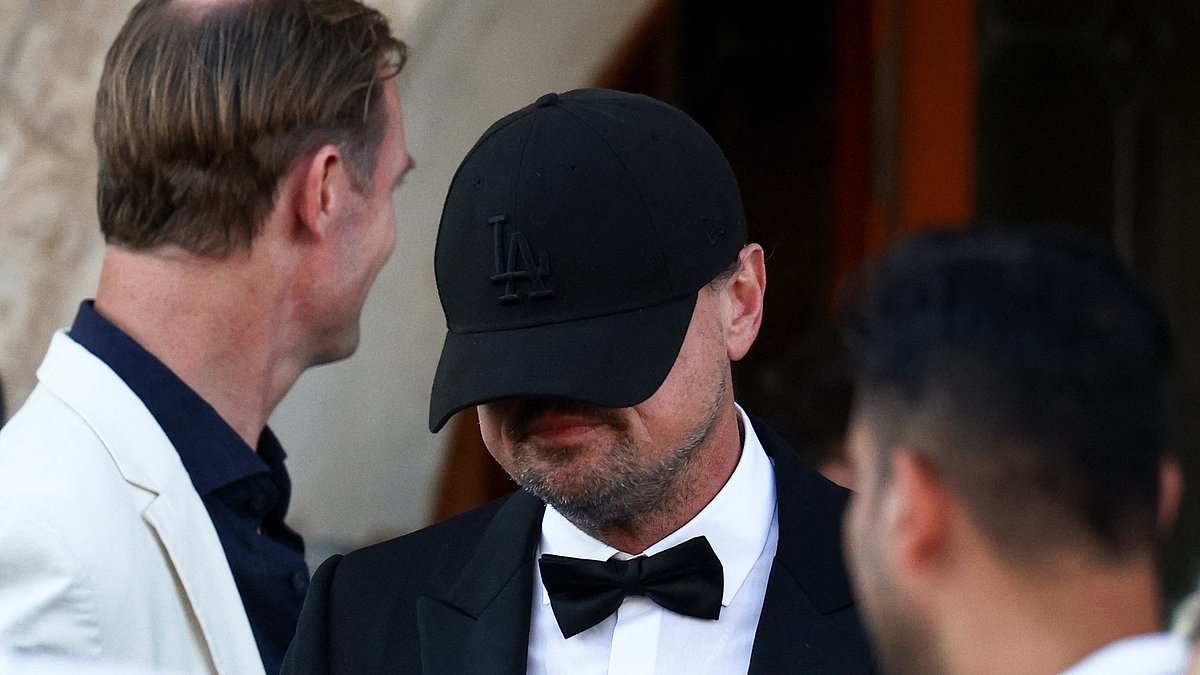 alert-–-cap-me-if-you-can!-climate-hypocrite-leonardo-dicaprio-hiding-under-a-hat-says-everything-about-the-titanic-egos-of-hollywood…-and-their-calls-for-privacy
